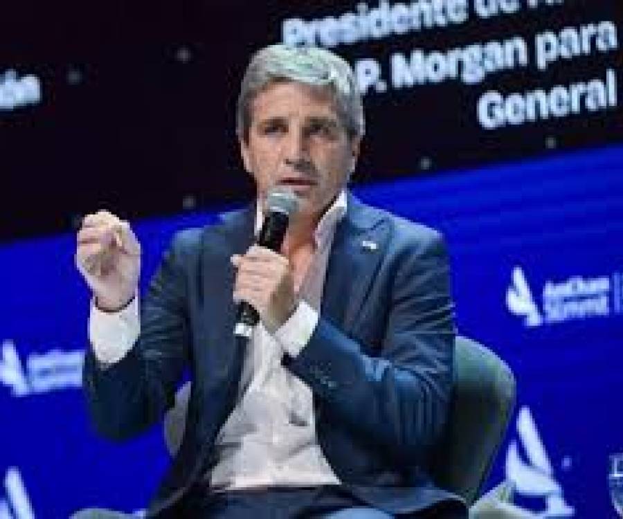 En Washington Luis Caputo reiteró que levantará el cepo