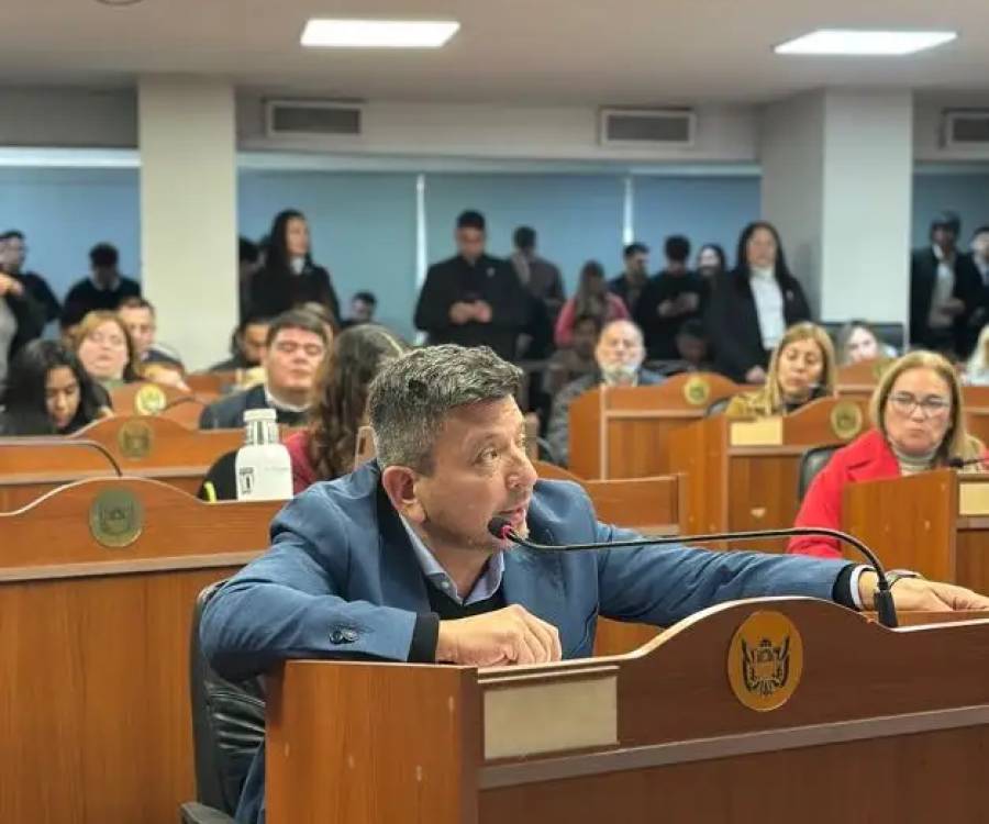 CAMYEN se aprobó con una oposición dividida