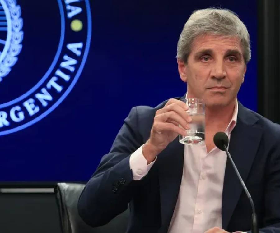 Caputo toma US$27 millones del Banco Central para pagar deuda