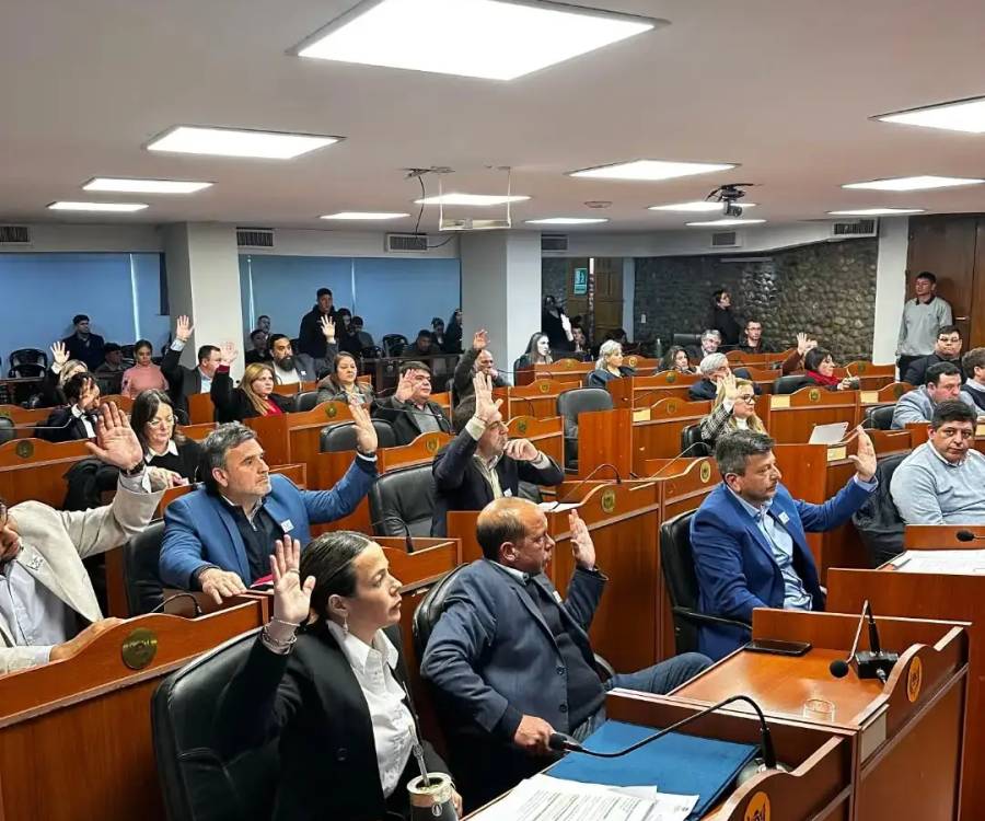 Acusaciones cruzadas en Diputados por un proyecto que regula el uso de la IA