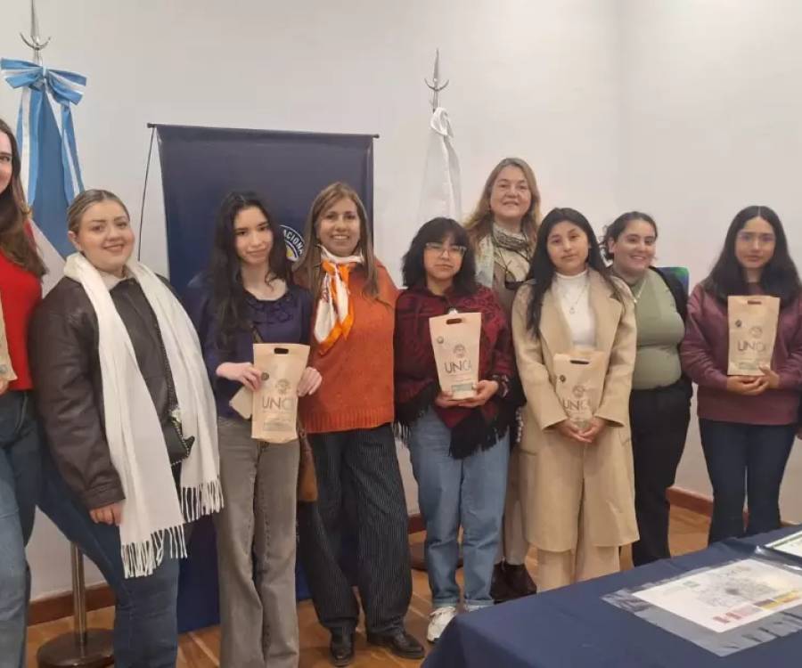 La UNCA recibió a estudiantes de intercambio de Perú, Bolivia, Colombia y EE.UU