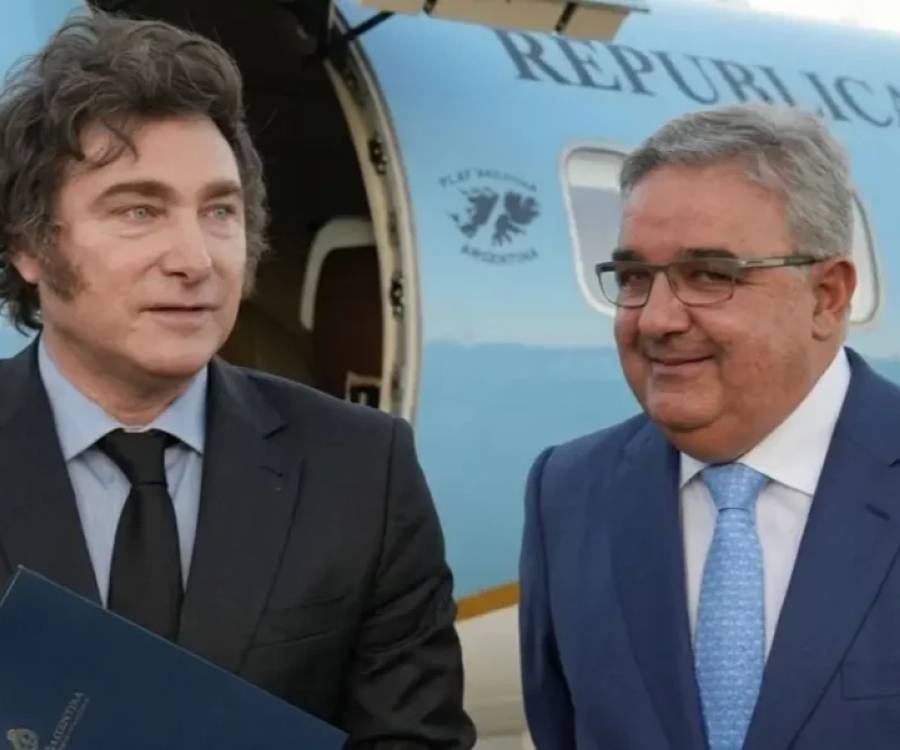 Raúl Jalil será parte de la comitiva que viajará a Paris con Milei