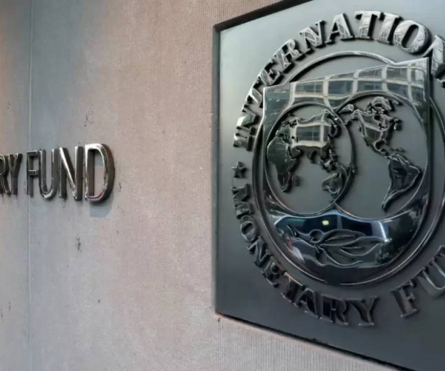 El FMI vuelve a la Argentina y revisará las metas fiscales del Gobierno