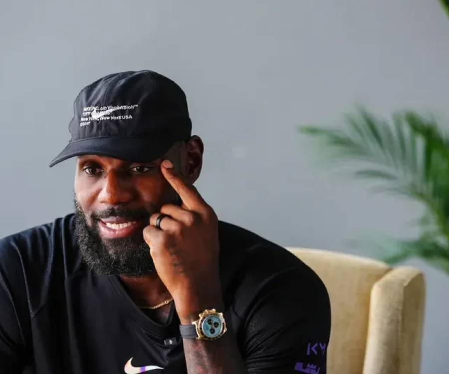 LeBron James cedió sus 