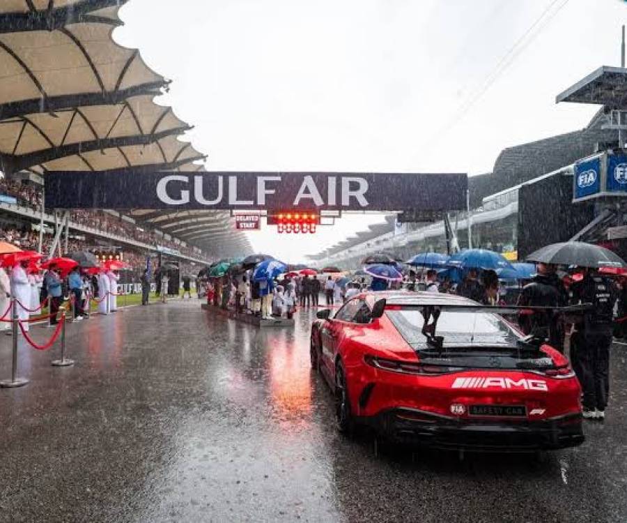 GP Bahréin F1 DEMORADO POR INTENSA LLUVIA Y PROBLEMA DE SOFWARE