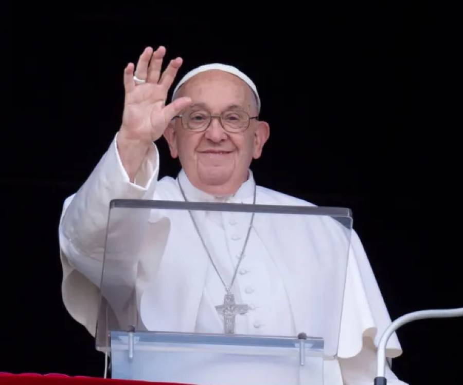 El Vaticano anunció la publicación del diario personal del papa Francisco