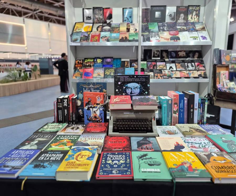 Inició la Feria del Libro en el Predio Ferial: recorgida por los stands, librerías y propuestas para toda la familia