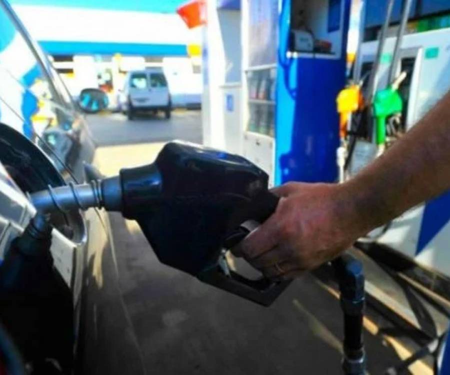 Se viene otro aumento de la nafta y el gasoil