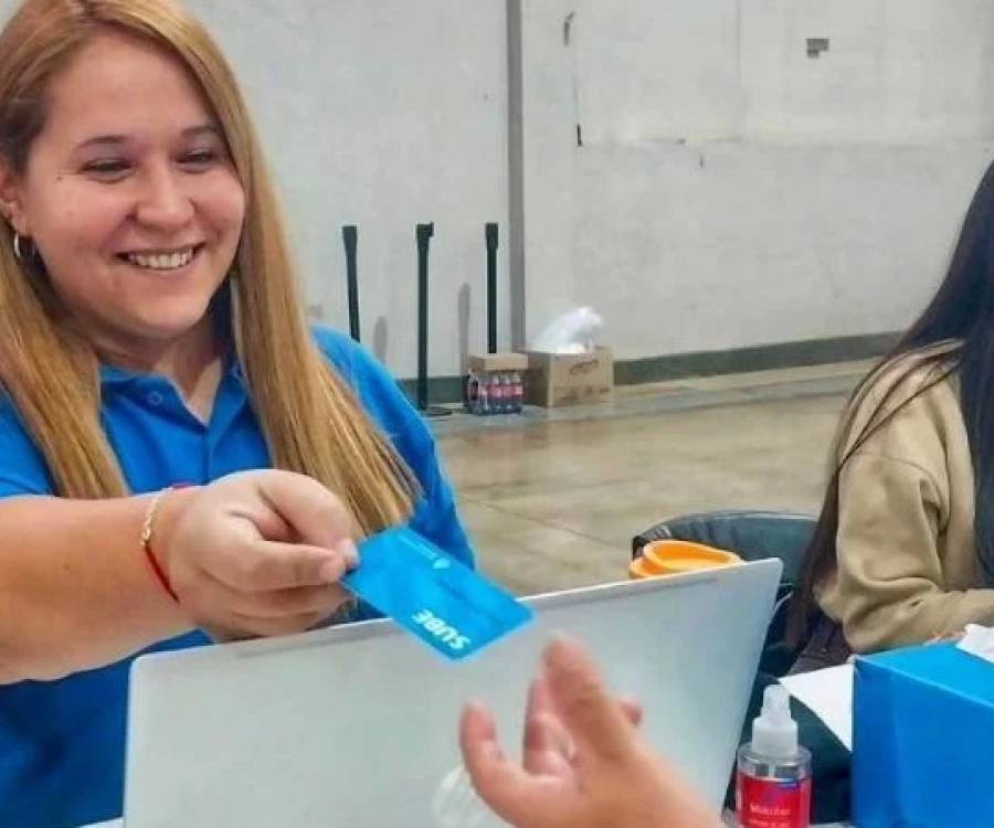 Extienden las Jornadas Intensivas de Inscripción al Boleto Estudiantil Gratuito en el Predio Ferial