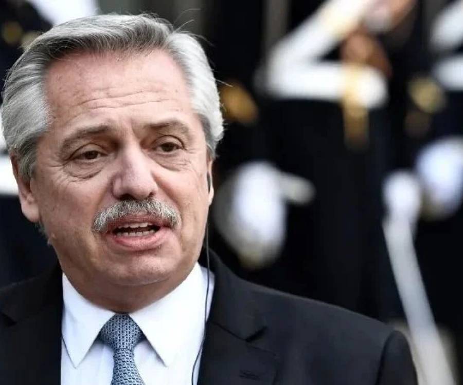 Alberto Fernández criticó la política internacional de Milei