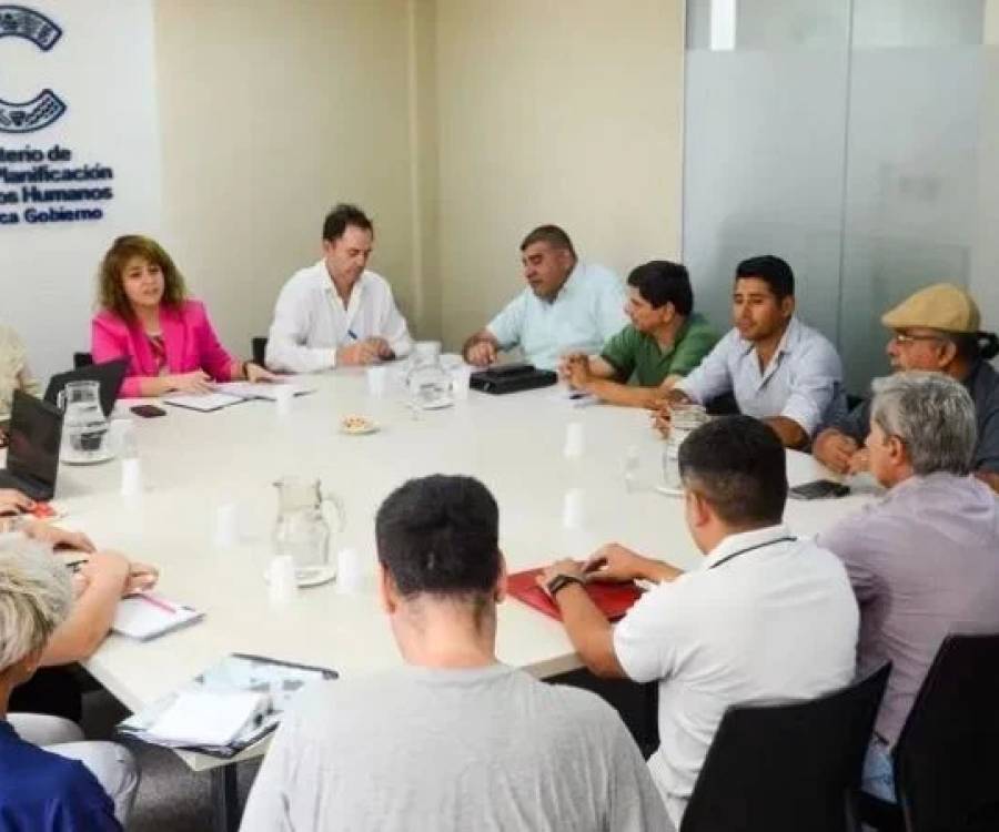 El Gobierno convocó para hoy a los gremios docentes