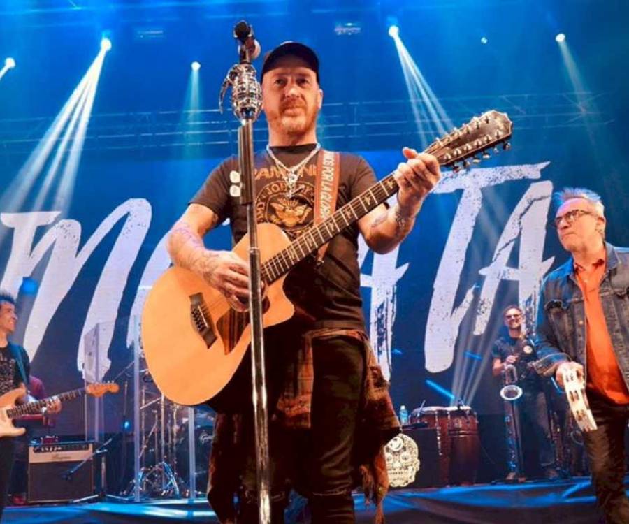 La Beriso le dió su toque de rock a la segunda noche del carnaval de los Tekis